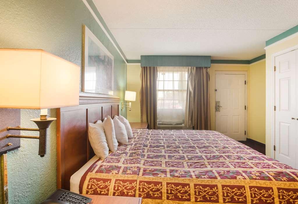 Bhagat Hotels Stone Mountain Atlanta BW Signature Collection 터커 객실 사진