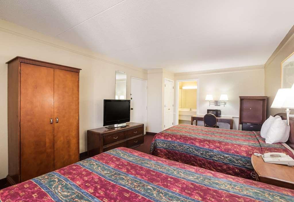 Bhagat Hotels Stone Mountain Atlanta BW Signature Collection 터커 객실 사진