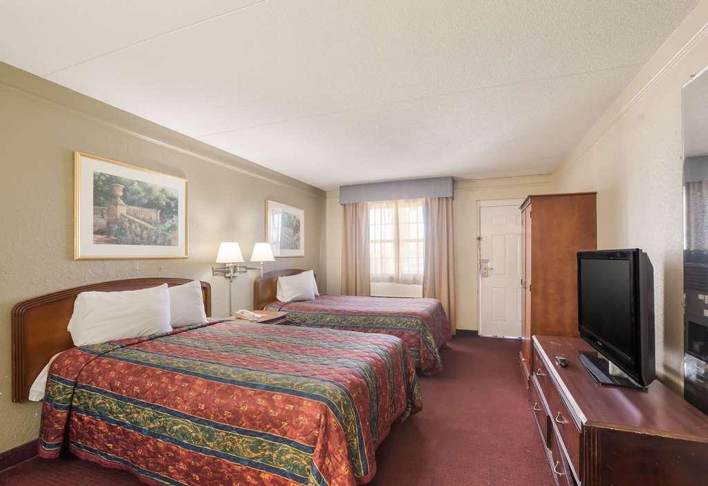 Bhagat Hotels Stone Mountain Atlanta BW Signature Collection 터커 객실 사진